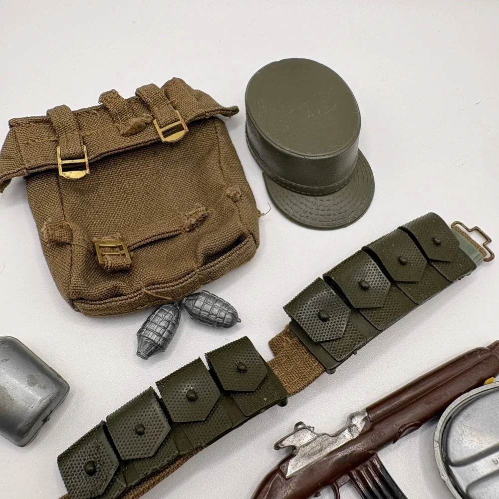 Vintage GI Joe Marine Beachhead Attack Accessory Lot Field Pack Rifle Belt Cap